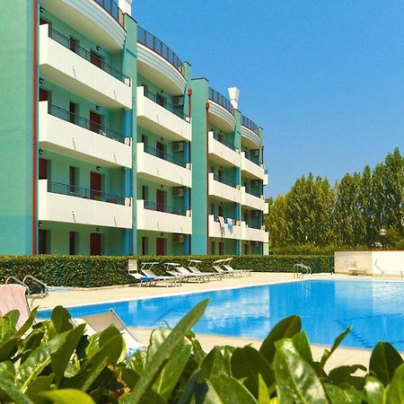 Apartment In Caorle With Heating Экстерьер фото