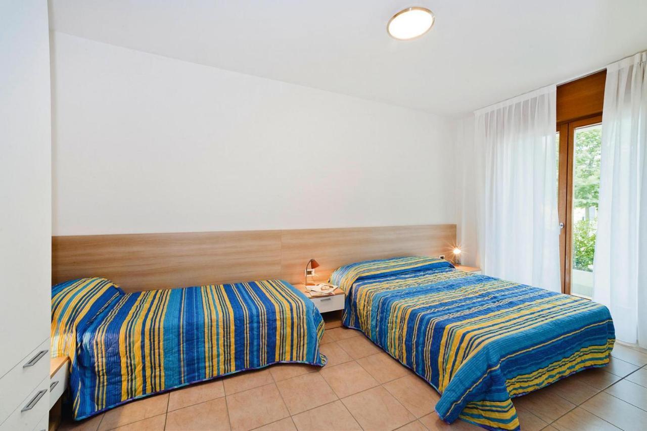 Apartment In Caorle With Heating Экстерьер фото