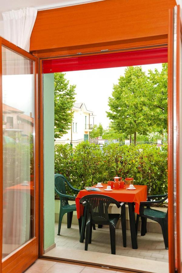 Apartment In Caorle With Heating Экстерьер фото